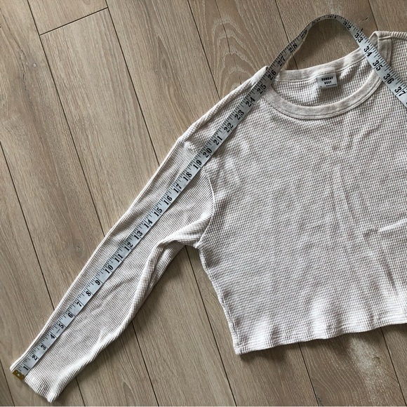 Aritzia Sunday Best Waffle Cropped Long Sleeve Top in Cream Heather Size S - Picture 6 of 9